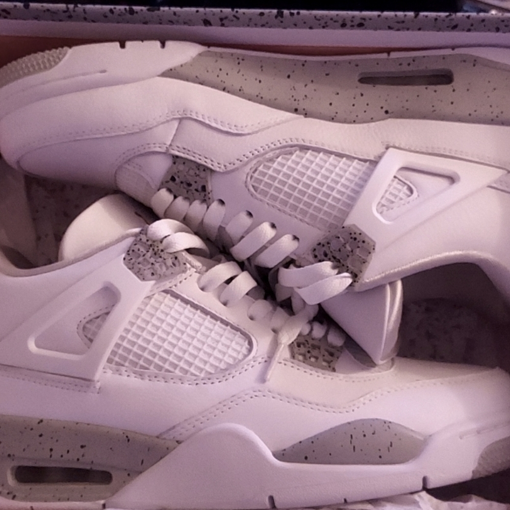 Jordan 4 white oreo size 10